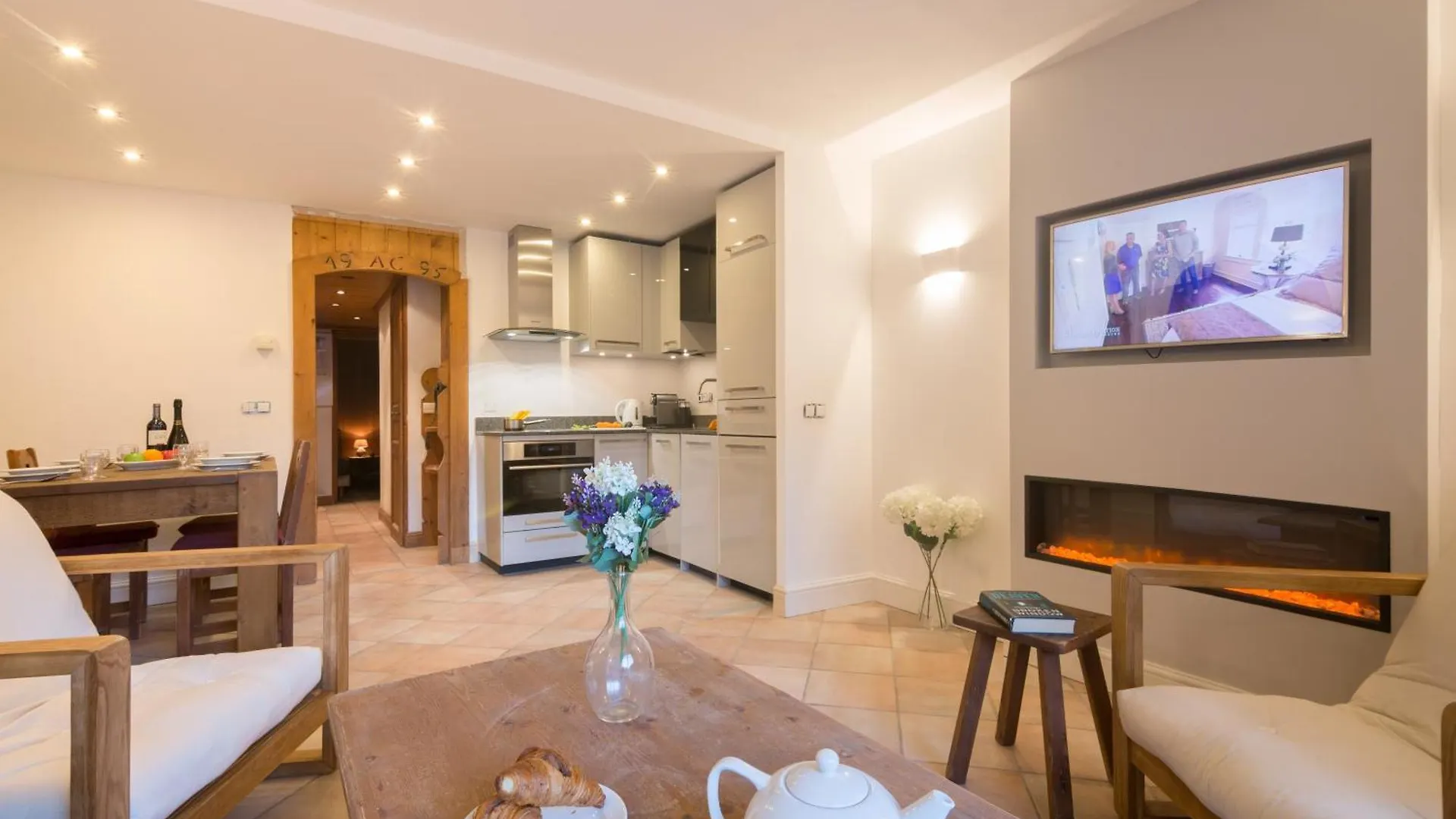 Residence Le Cristal - Mont Blanc 4 - Happy Rentals Chamonix