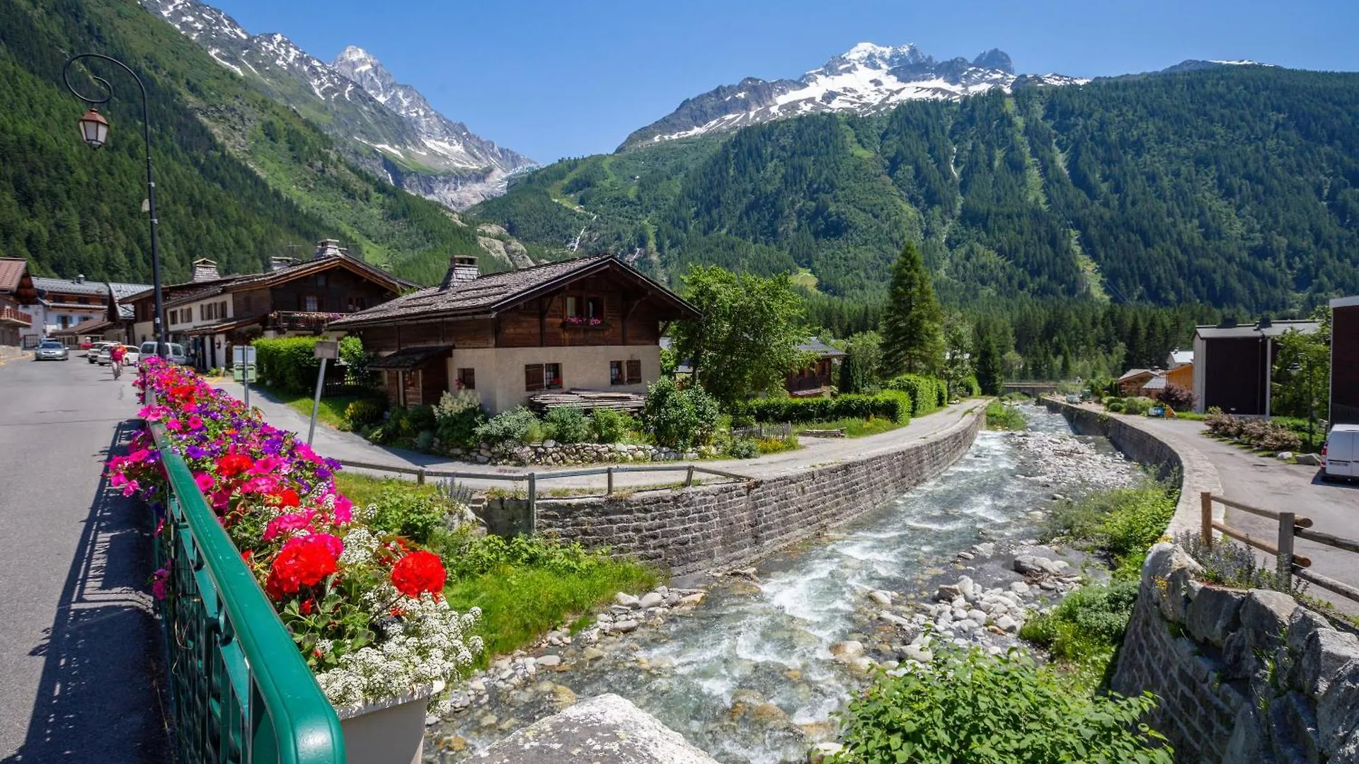Apartment Residence Le Cristal - Mont Blanc 4 - Happy Rentals Chamonix France